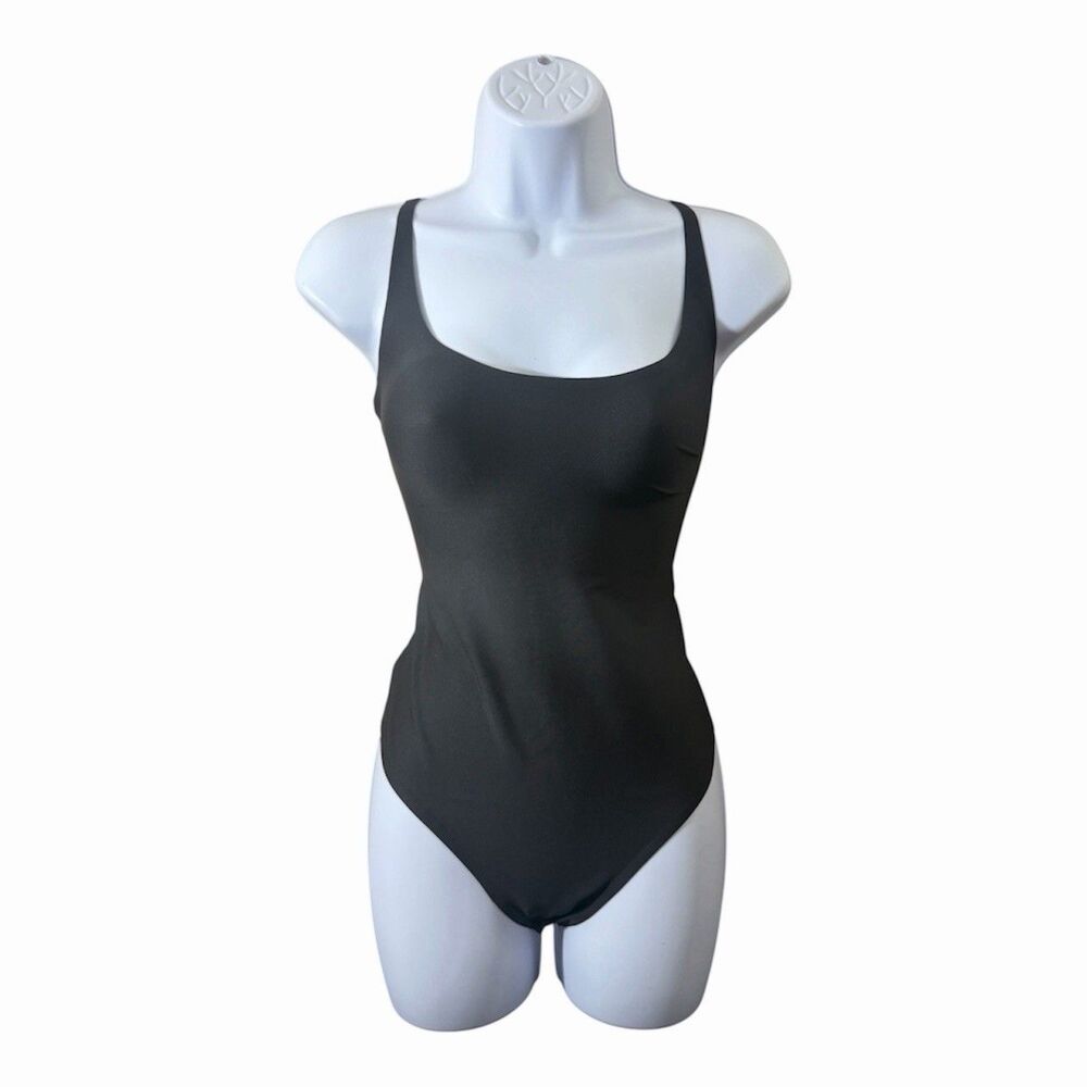 SKIMS Body Scoop Neck Low Back Thong Bodysuit Onyx Black Medium BD-THG-11443W